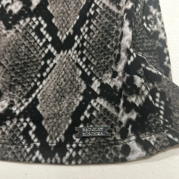 Badgley Mischka Gray and Black snake skin printFitted Blouse - Picture 7 of 8